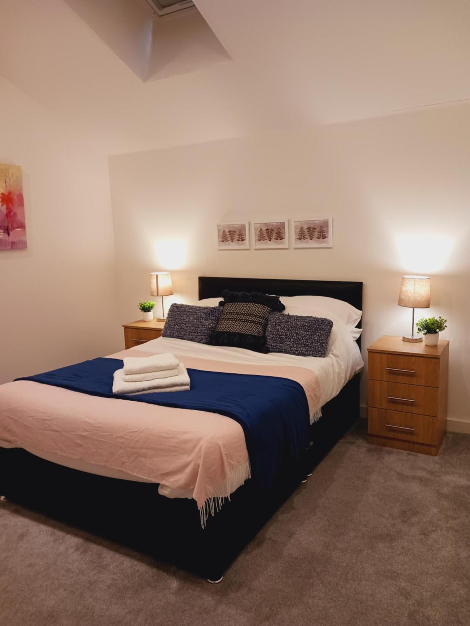 Bliss Contractor Apartments- Sleeps 6 Bradford (West Yorkshire)