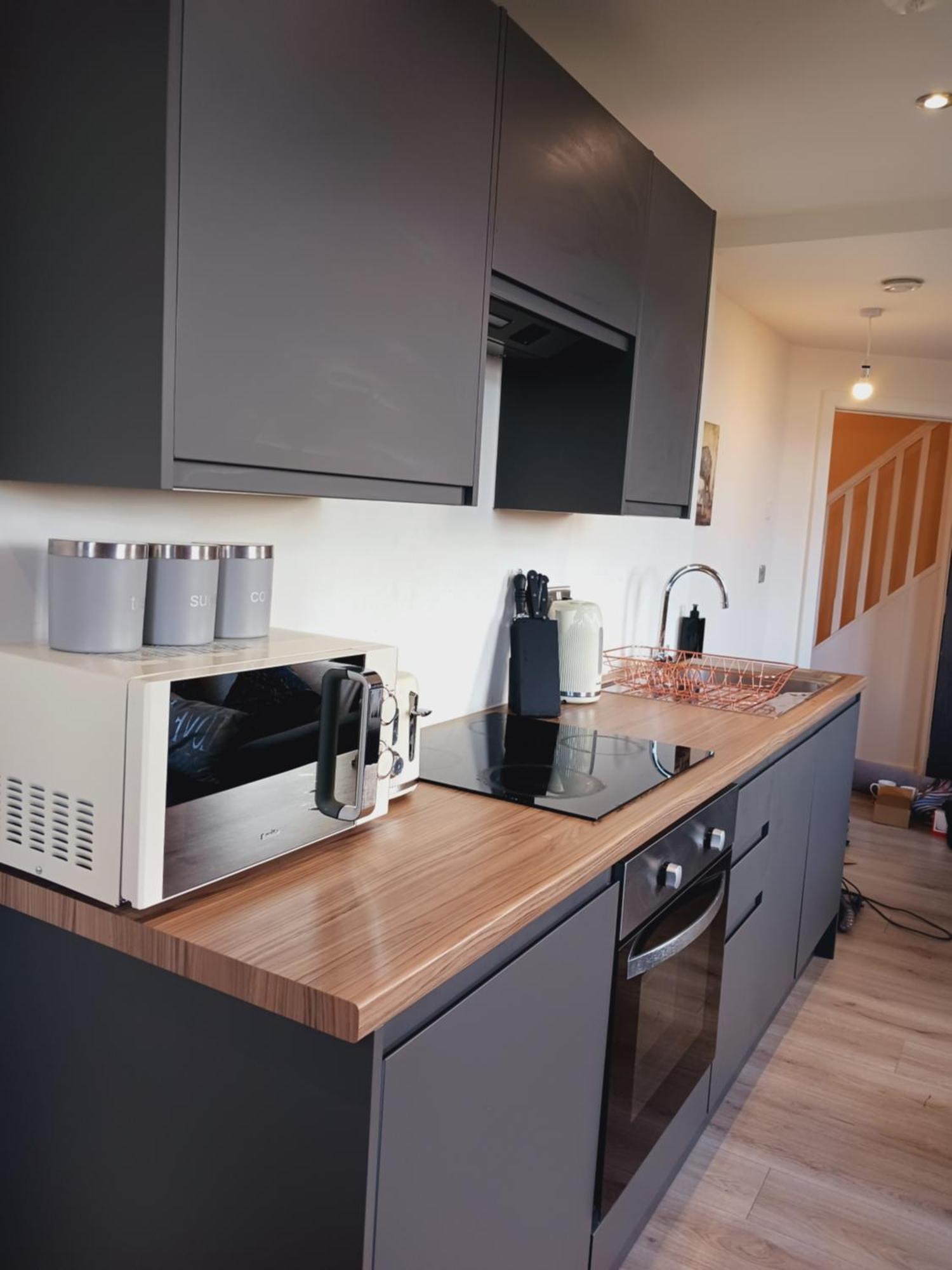Bliss Contractor Apartments- Sleeps 6